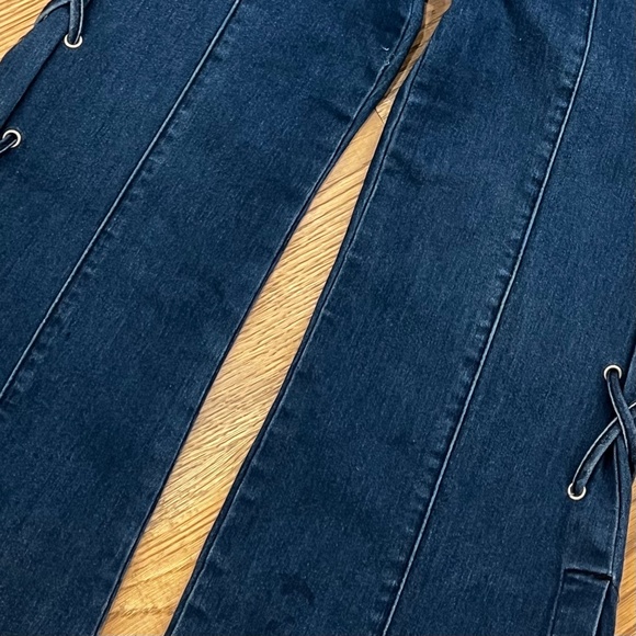 EUC X·Tied Up·X [Flying Tomato] High-Rise Boho Wide Leg Flare Blue Jeans | Small - Picture 6 of 11